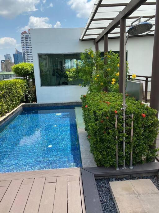 Delightful Condo In Central Location At Sukhumvit 49 Бангкок Екстер'єр фото