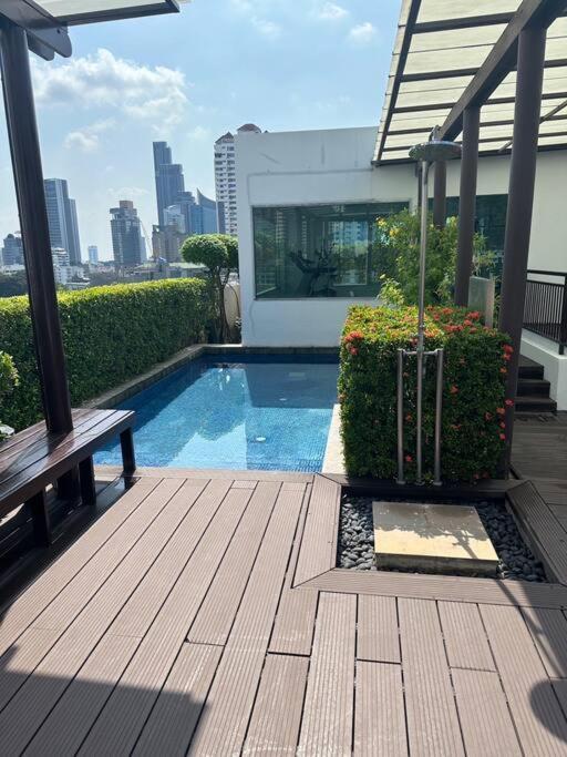Delightful Condo In Central Location At Sukhumvit 49 Бангкок Екстер'єр фото